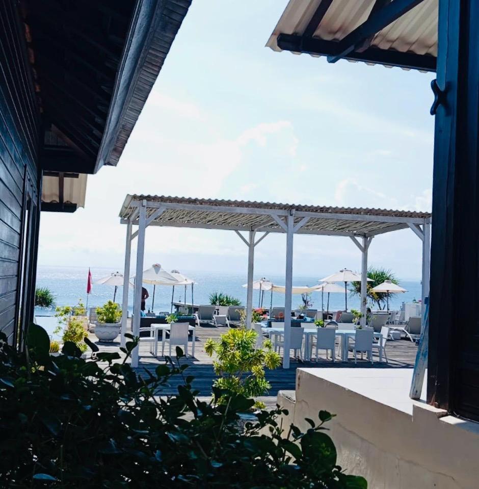 The Palms Ceningan Hotel نوسا ليمبونغان الغرفة الصورة
